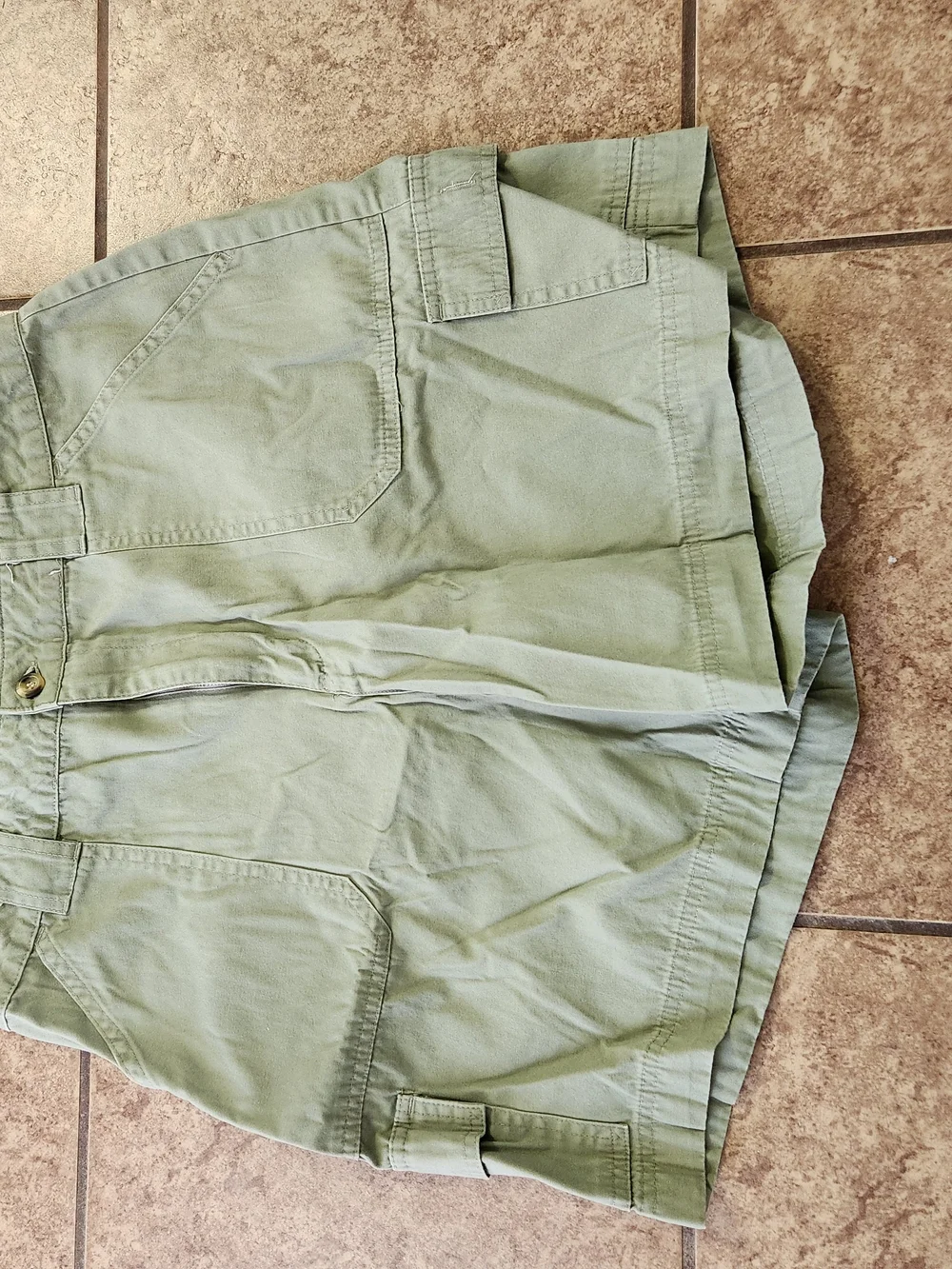 White Stag Light Sage Green Cargo Shorts - Picture 4 of 4